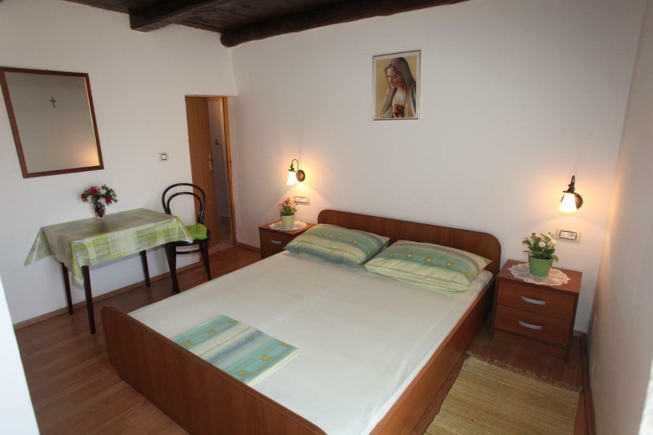 Accommodation Lily Vrana  Εξωτερικό φωτογραφία
